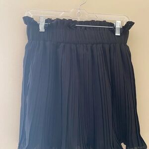 Elegant Black Pleated Skirt